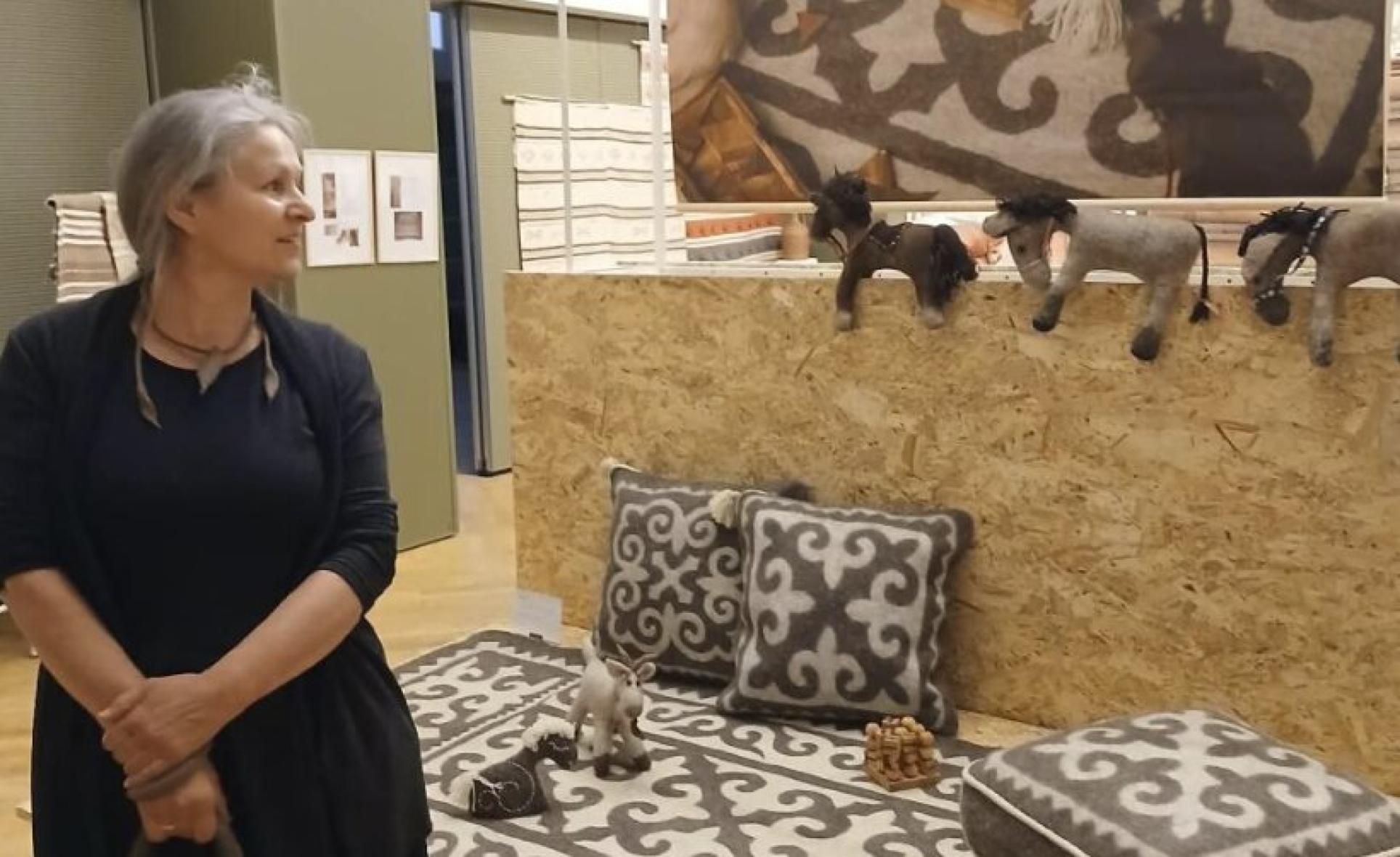 Nemezbe szőtt történetek – Papp Lászlóné Melinda kiállítása