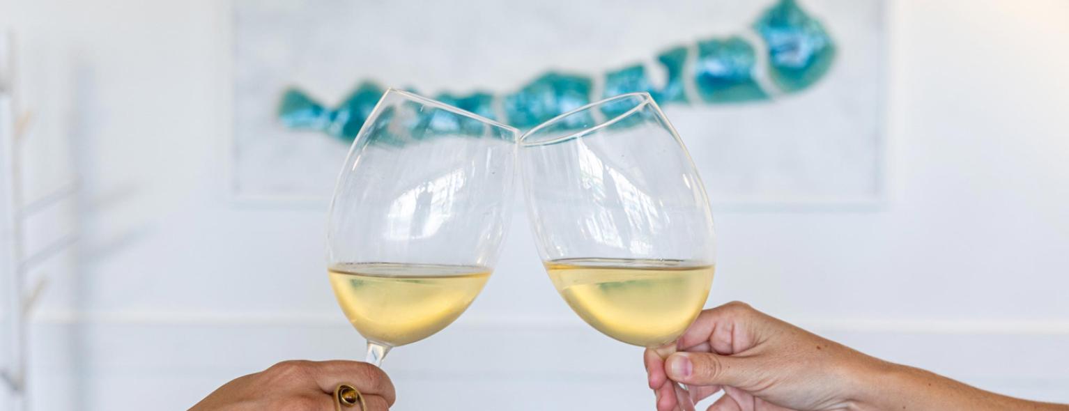 Itt az ideje, hogy beszerezd az ünnepi asztalra a balatoni borokat