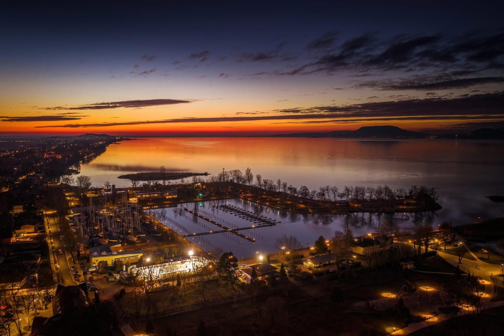 Balatonboglári jégpálya