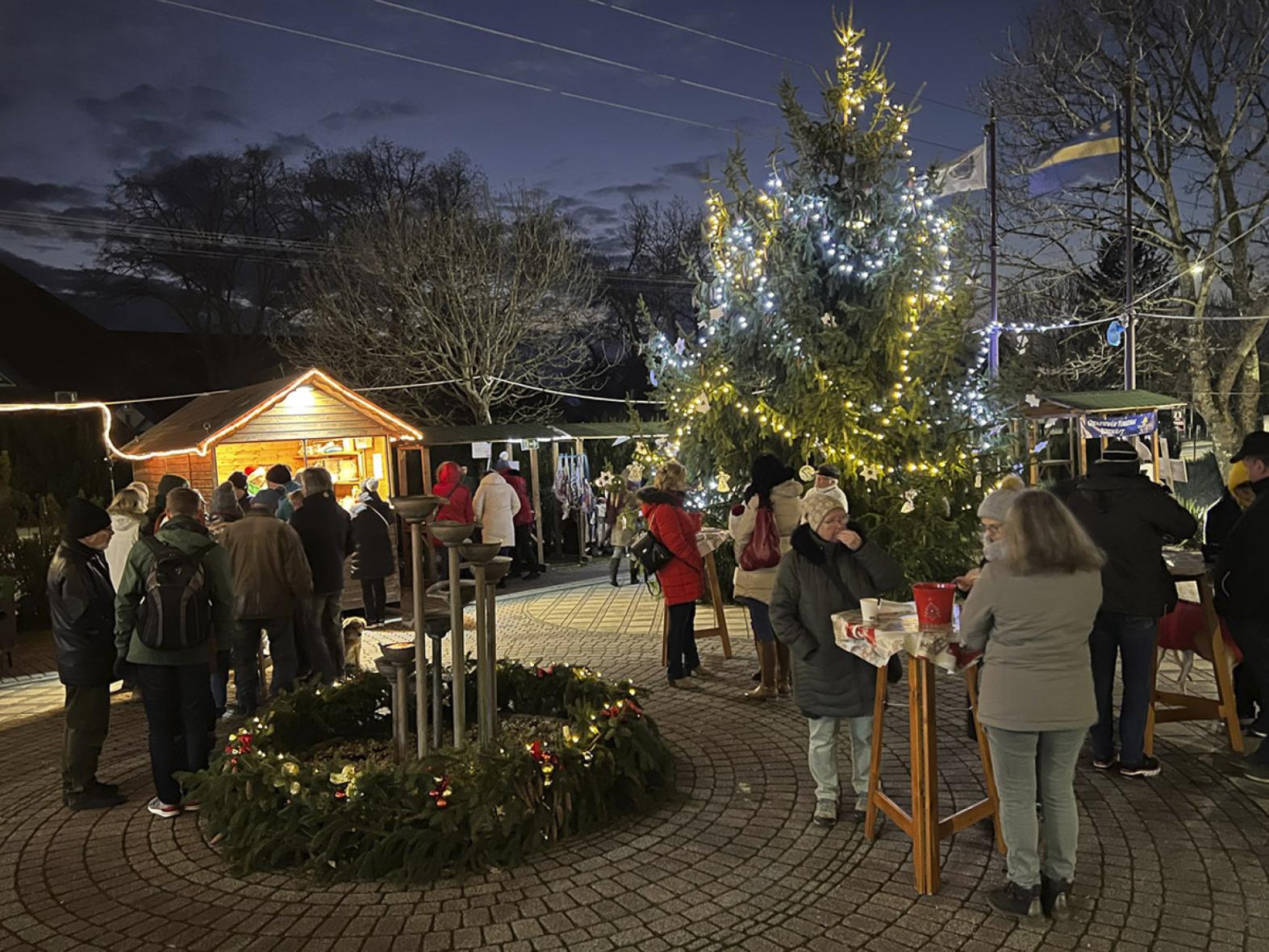 Adventi Gesztenyesütés és Karácsonyi Vásár