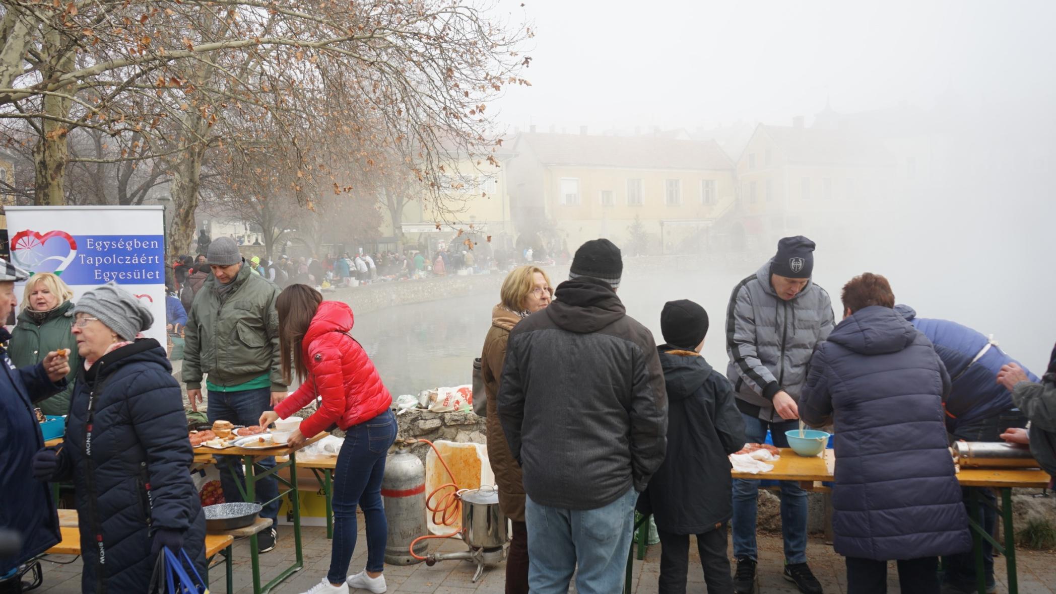 Év végi Malackodás