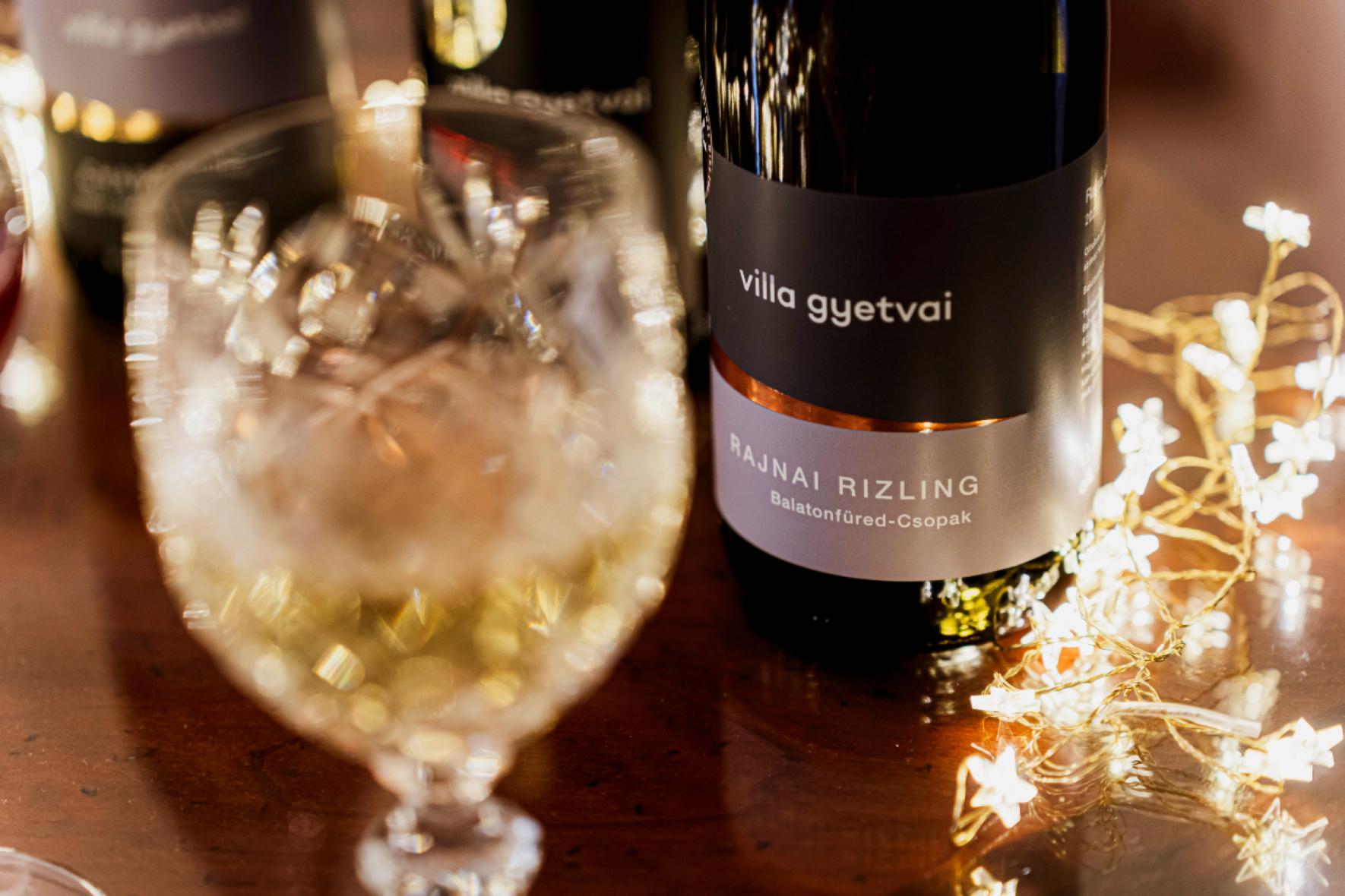 Hófehér karácsony - Villa Gyetvai borcsomag