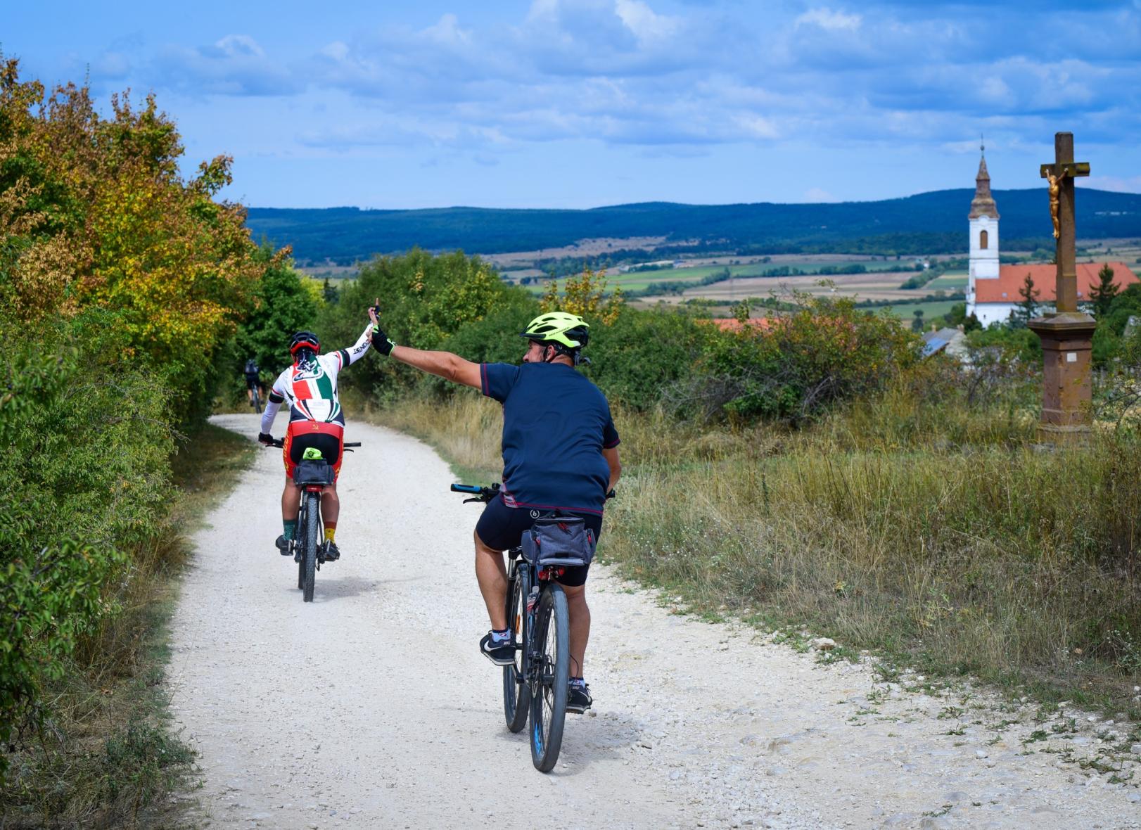 Balaton-felvidéki nyári bringatúra - 2026