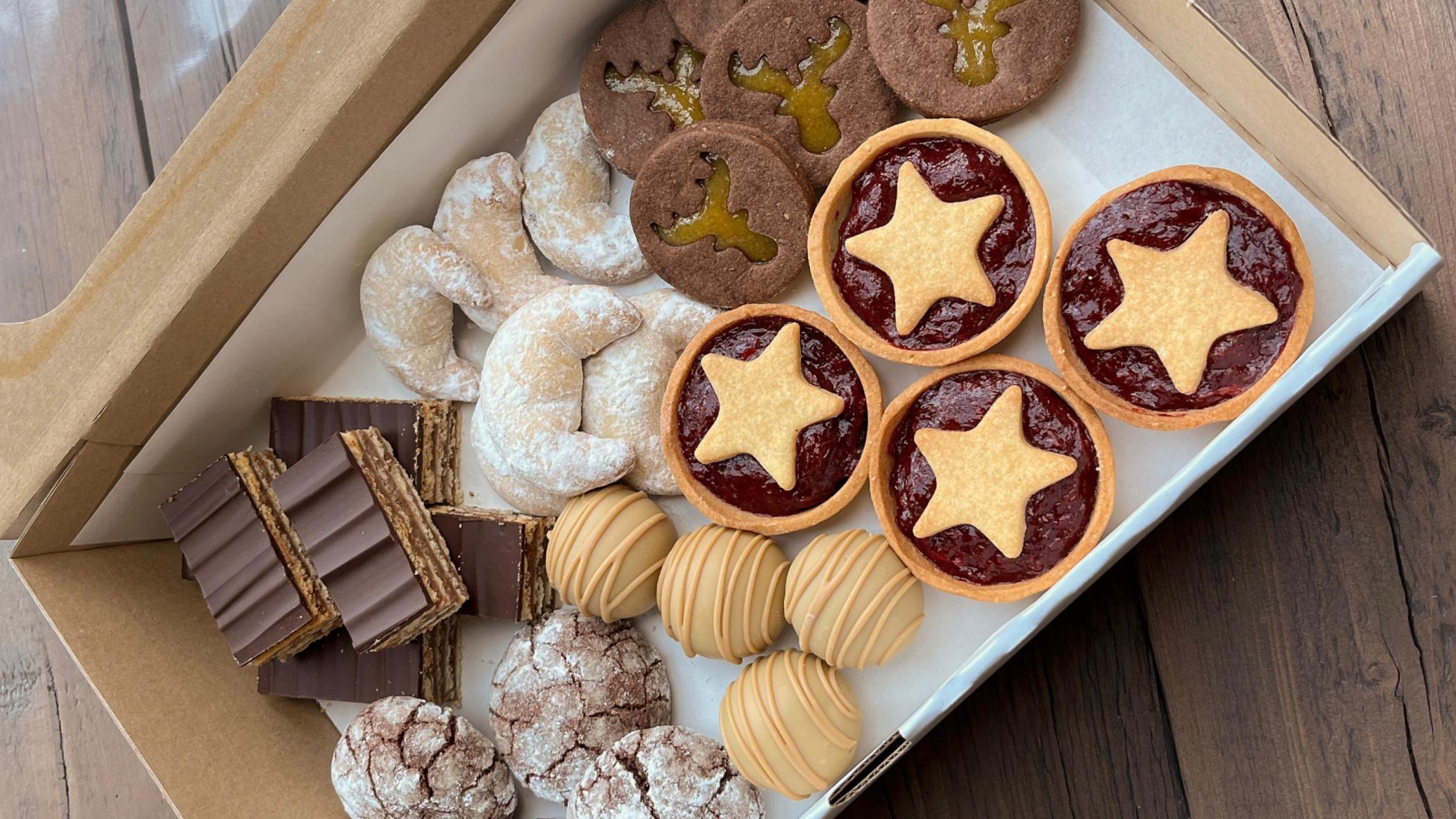 Kankalin desszertműhely karácsonyi sütibox