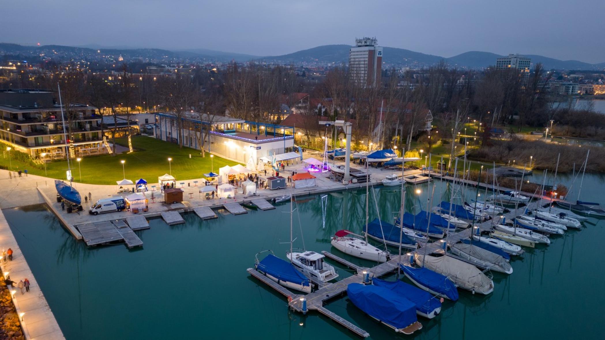 IV. Kékszalag PORT adventi vásár