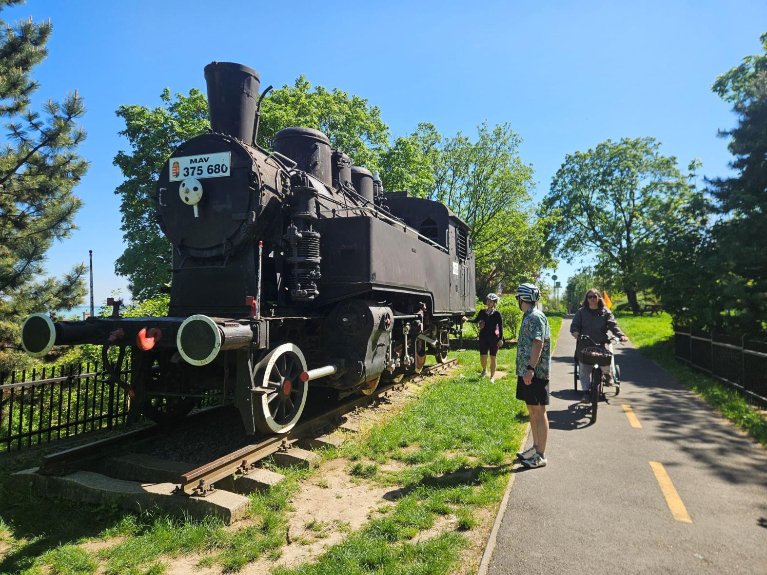 Biciklivel a vasút mentén - Az Alsóörs-Veszprém sínpályán