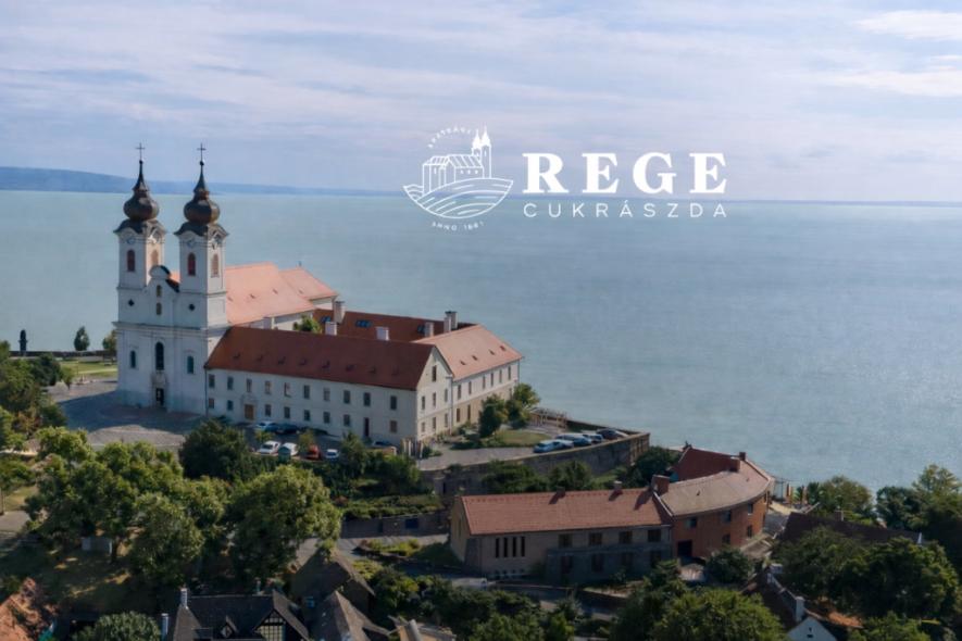 KECSKEKÖRÖM ÜNNEP // Apátsági Rege Cukrászda