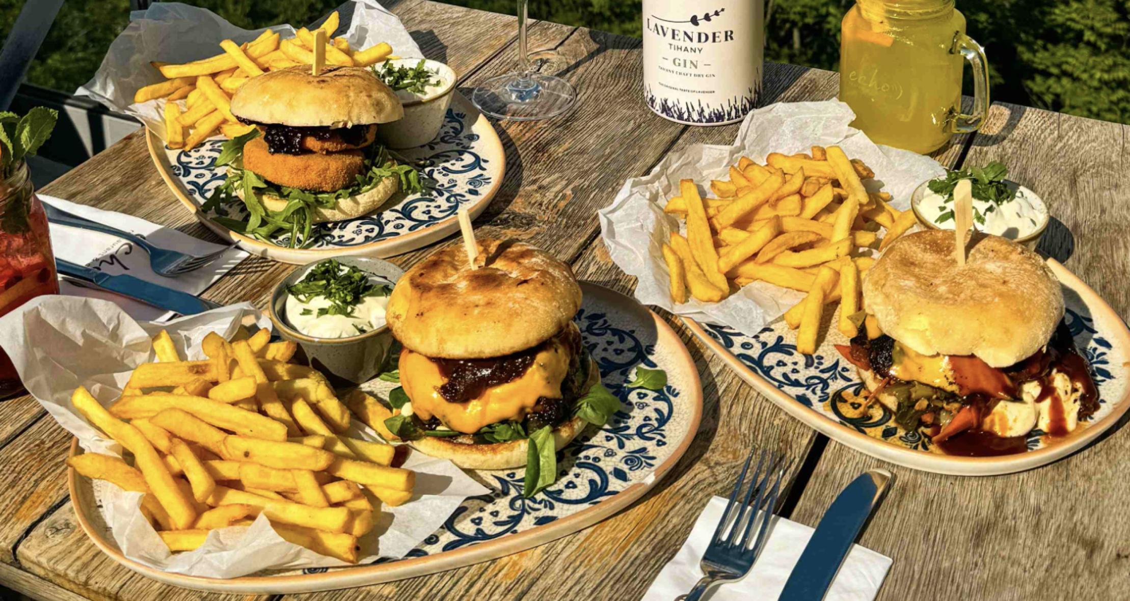 HAMBURGER VILÁGNAP // Echo Étterem