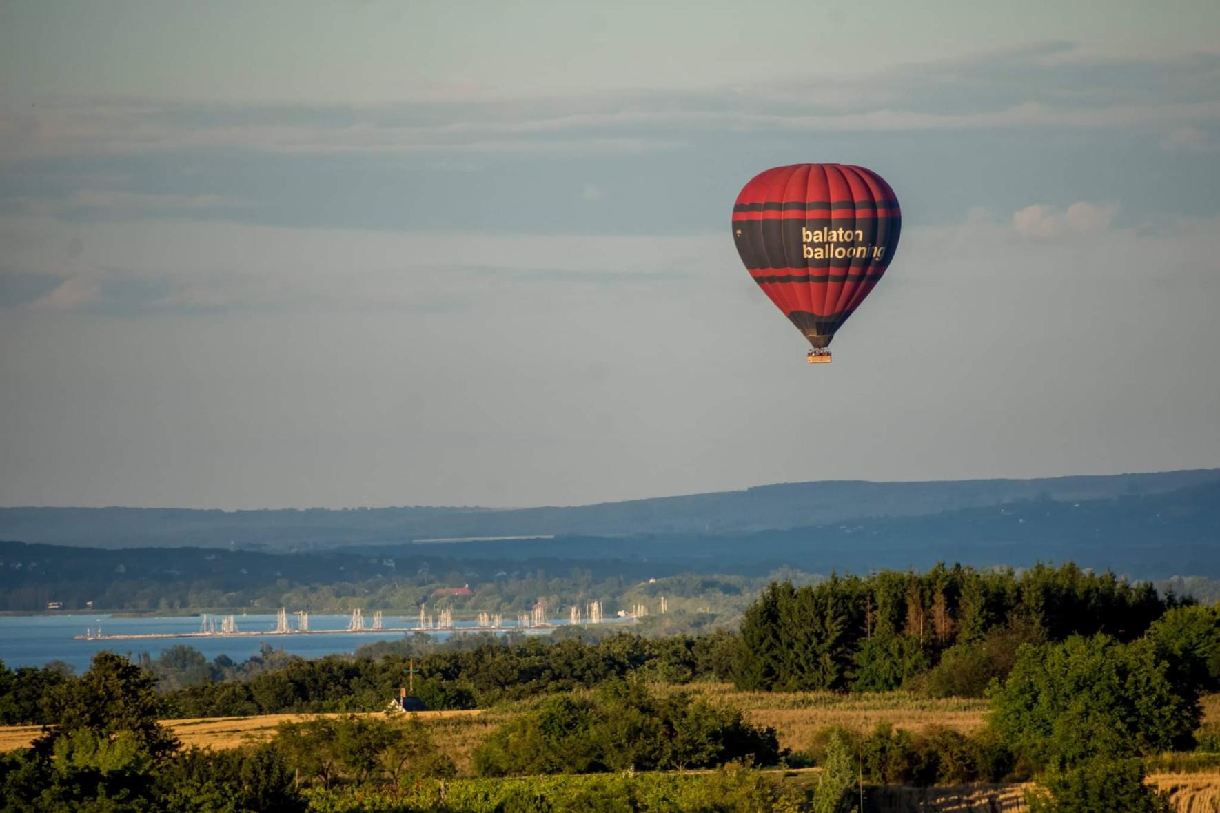 Hőlégballonos élményrepülések a Nyugat-Balaton felett